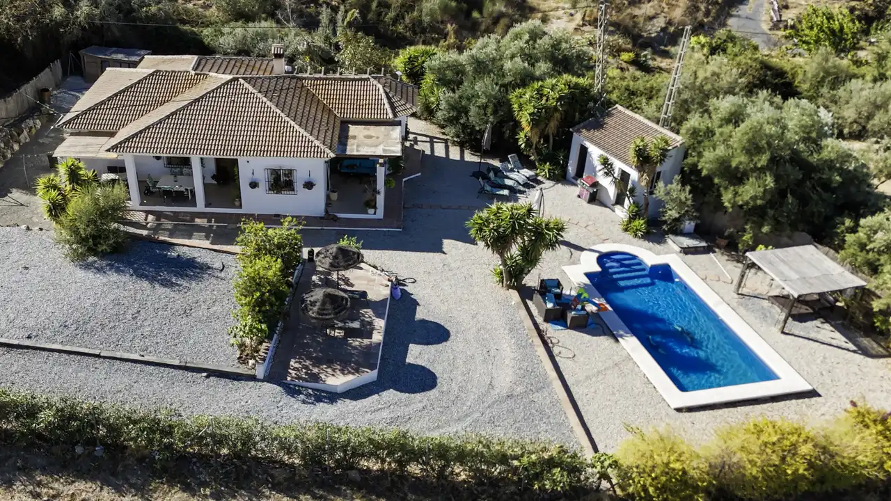 Maison avec piscine à vendre à Alcaucín