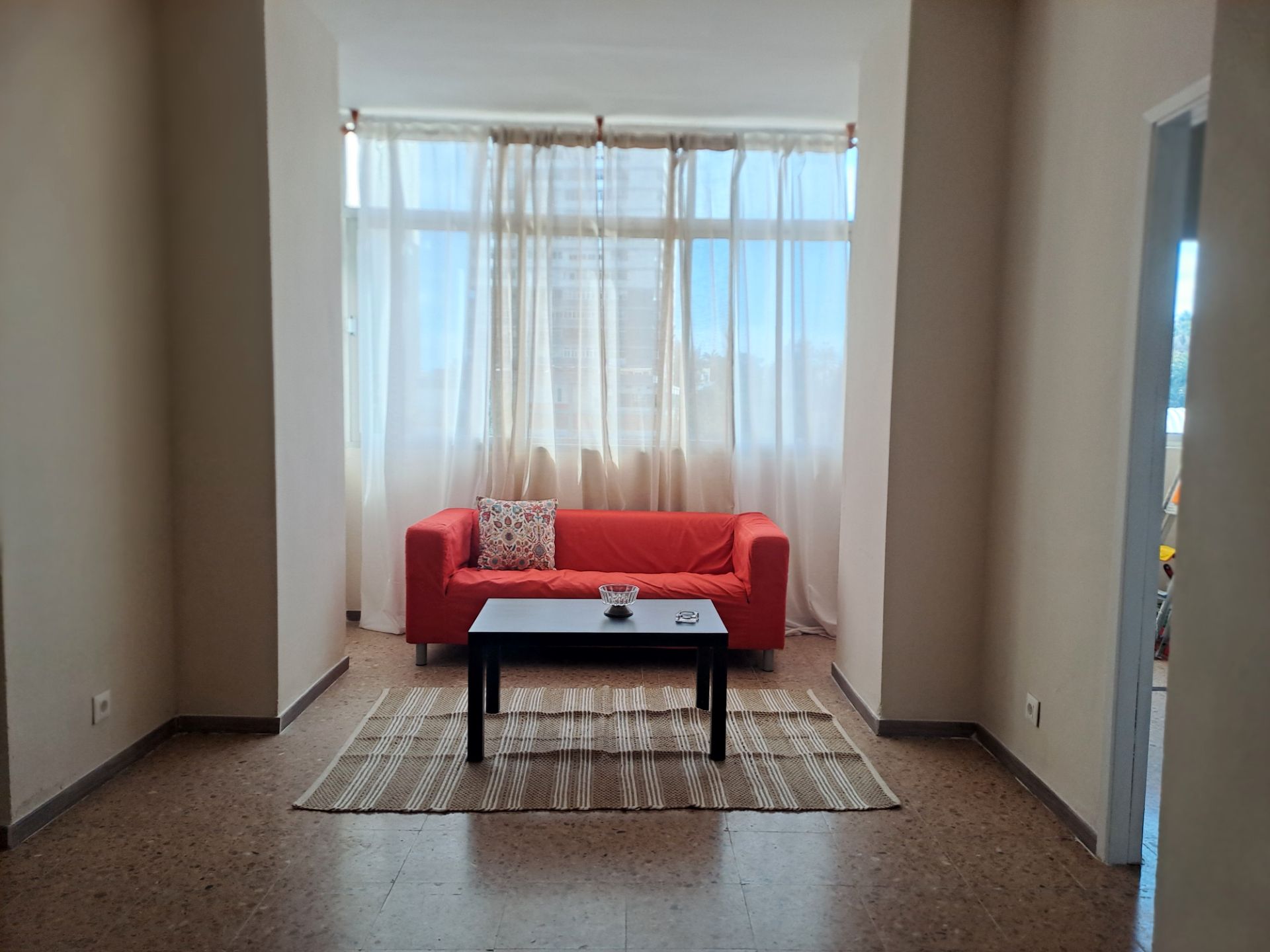 Sala d'estar de Pis de lloguer en Las Palmas de Gran Canaria amb Moblat, Forn i Rentadora