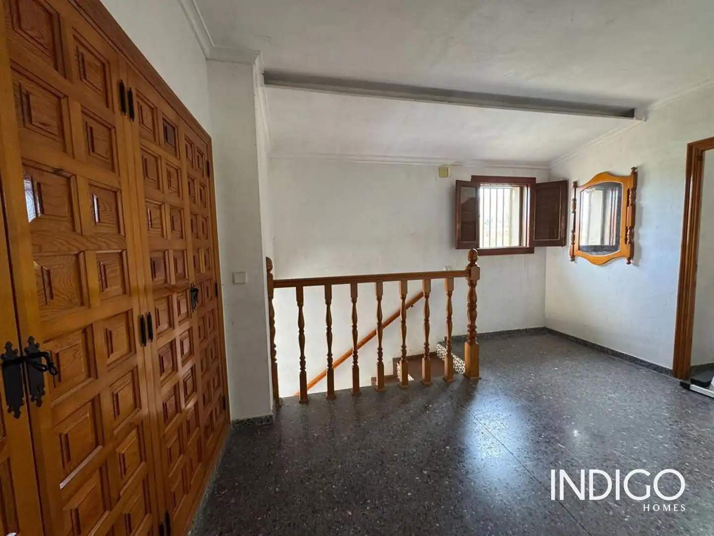 Casa adosada en venda en Ibi amb Calefacció, Traster i Moblat
