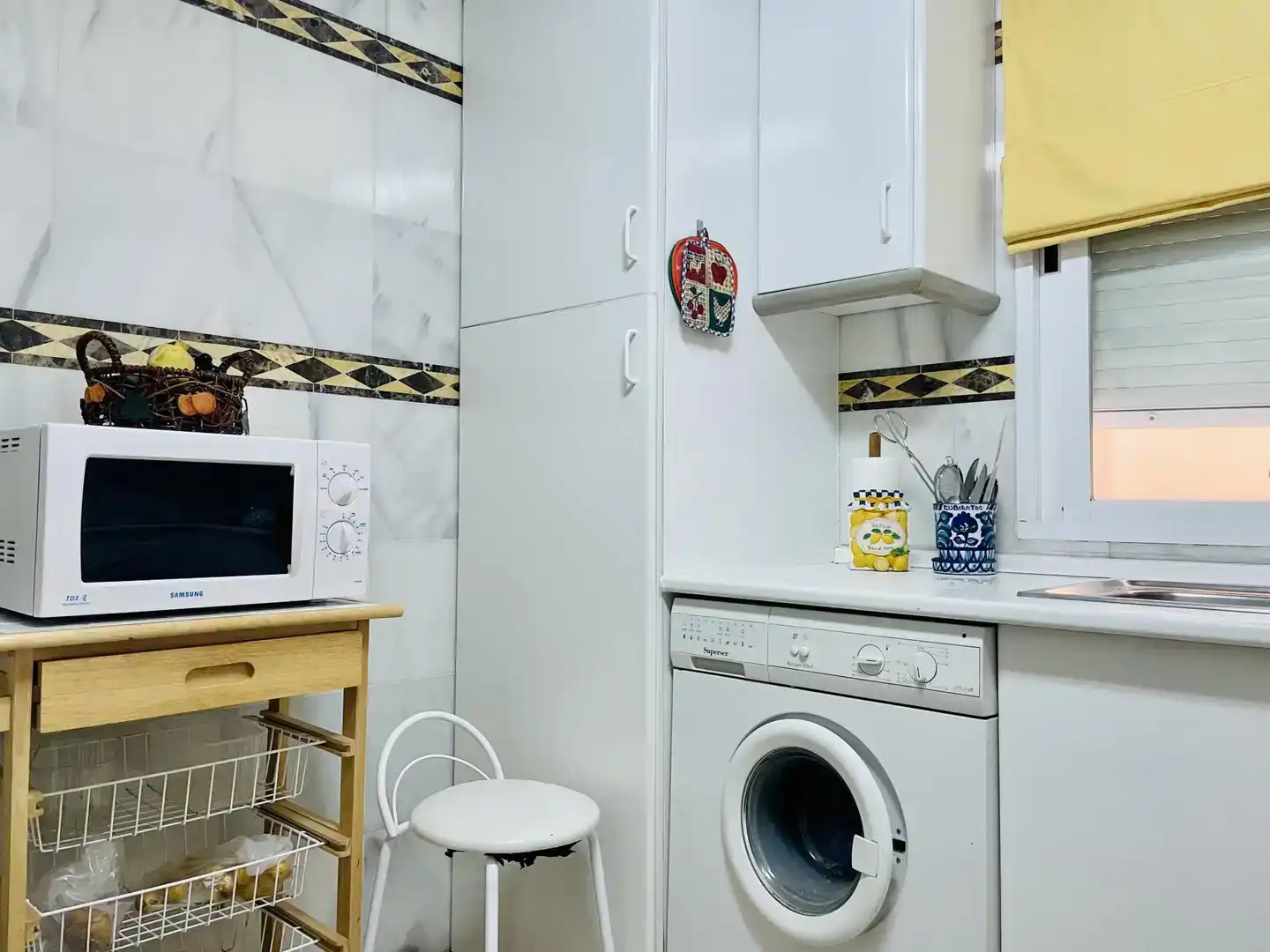 Cuina de Apartament de lloguer en Roquetas de Mar