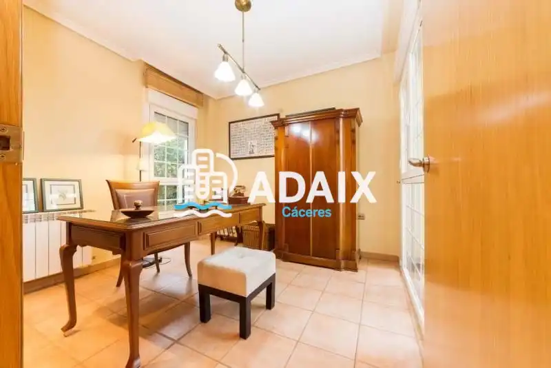 Chalet con piscina en venta en Calle Islas Cíes, imagen 7