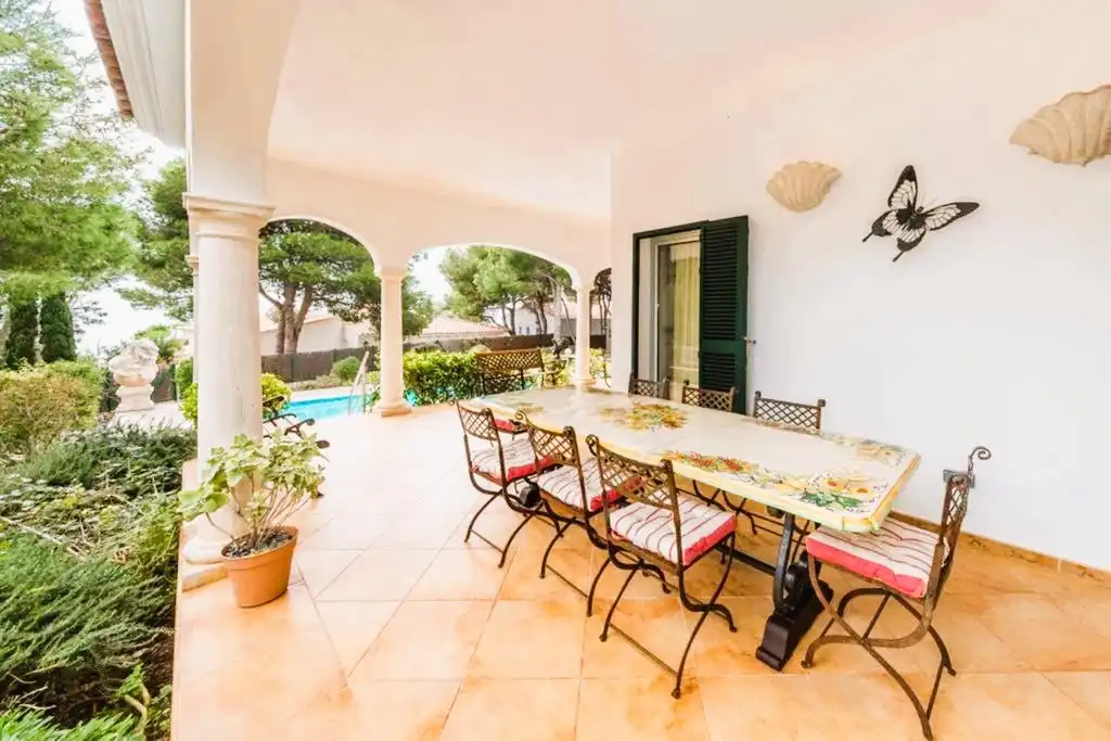 Terrassa de Casa o xalet en venda en Sant Lluís amb Aire condicionat, Calefacció i Jardí privat