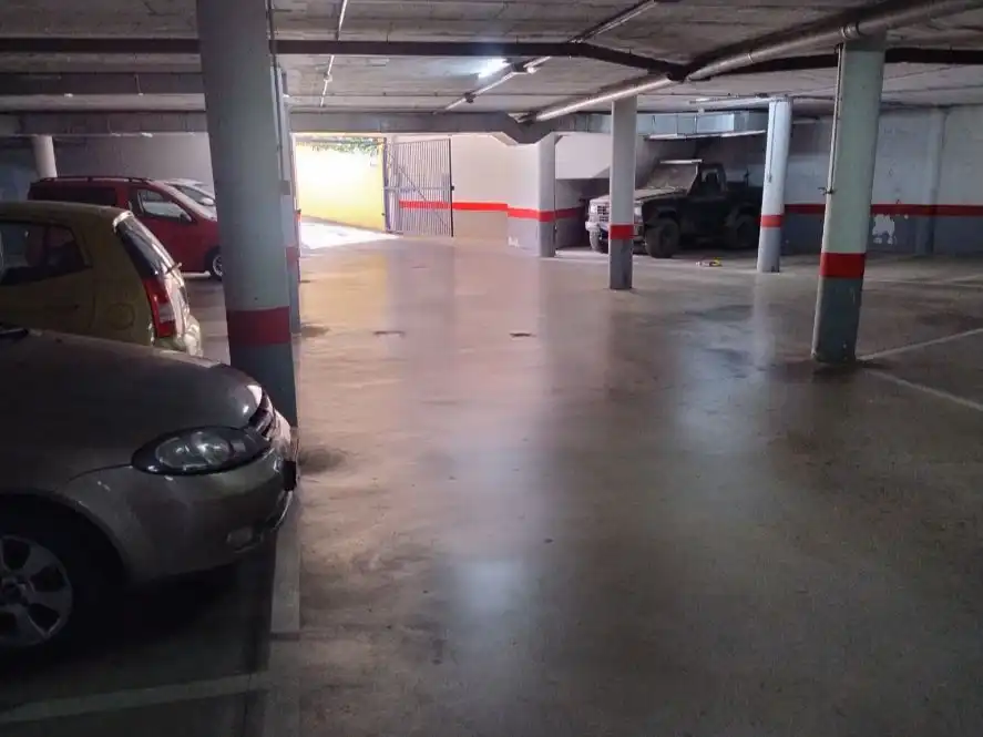 Parking de Oficina en venta en Fuengirola con Aire acondicionado, Calefacción y Terraza