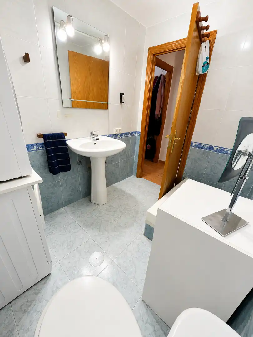 Badezimmer von Wohnung zum Verkauf in Torremolinos mit Klimaanlage, Terrasse und Möbliert
