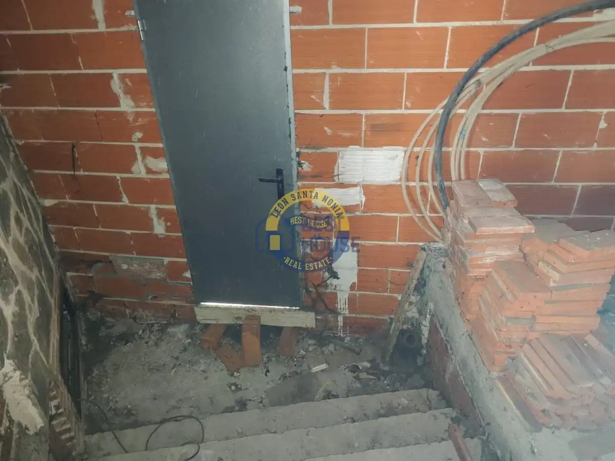 Gewerbefläche zum Verkauf in Villaquilambre, imagen 4