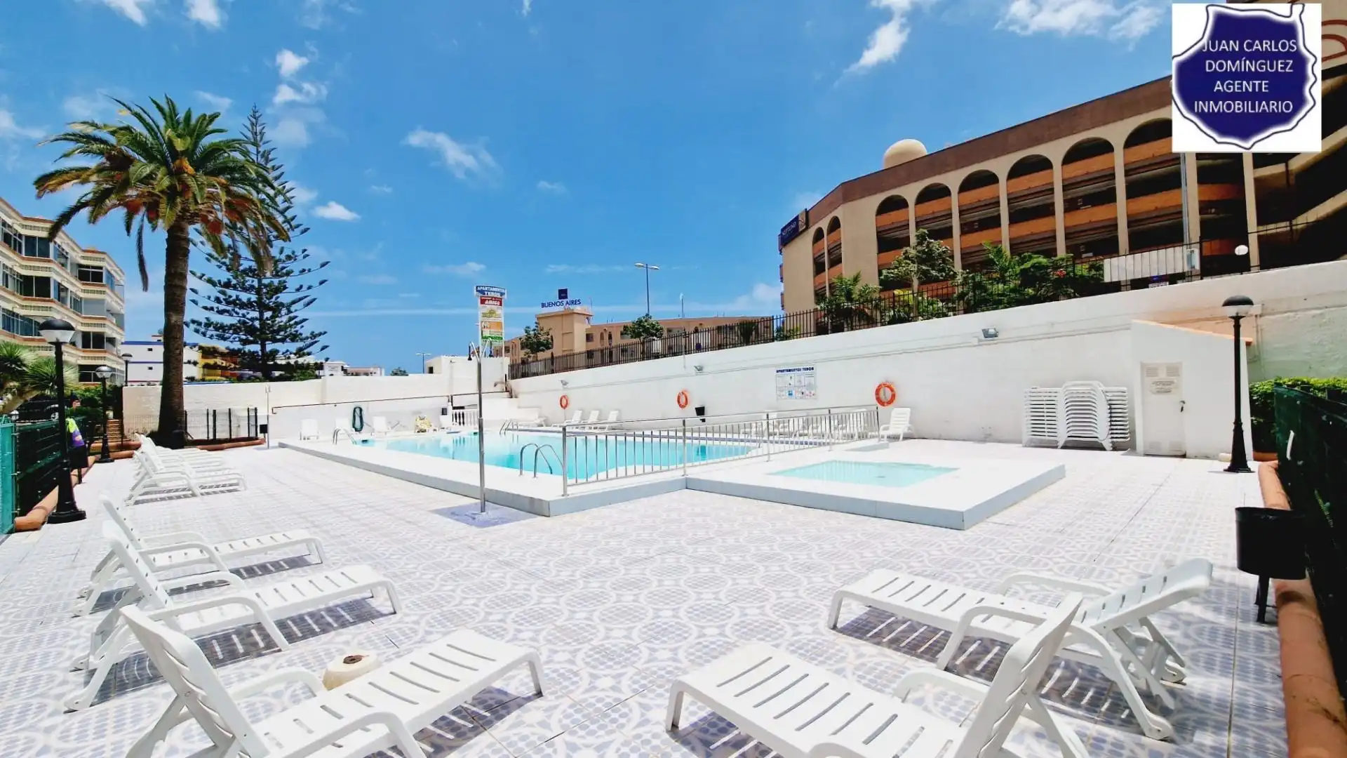 Piscina de Apartament de lloguer en San Bartolomé de Tirajana amb Aire condicionat, Terrassa i Moblat
