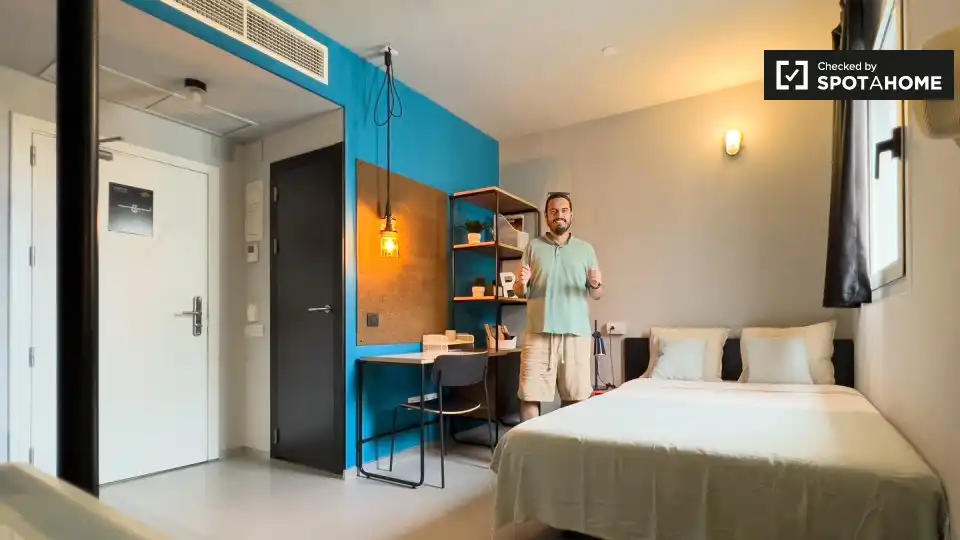 Room in El Parc i la Llacuna del Poblenou