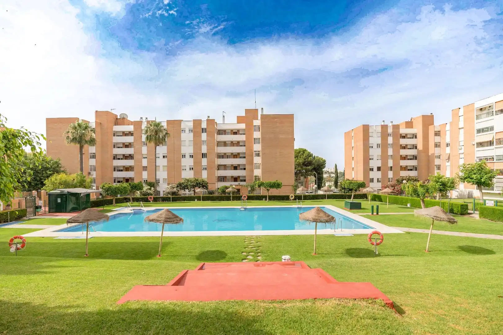 Piscina de Piso en venta en Benalmádena con Aire acondicionado, Jardín privado y Terraza