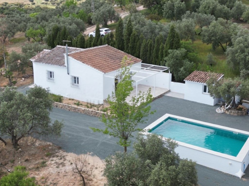 Exterior view of Country house for sale in Archidona  with Private garden and Swimming Pool