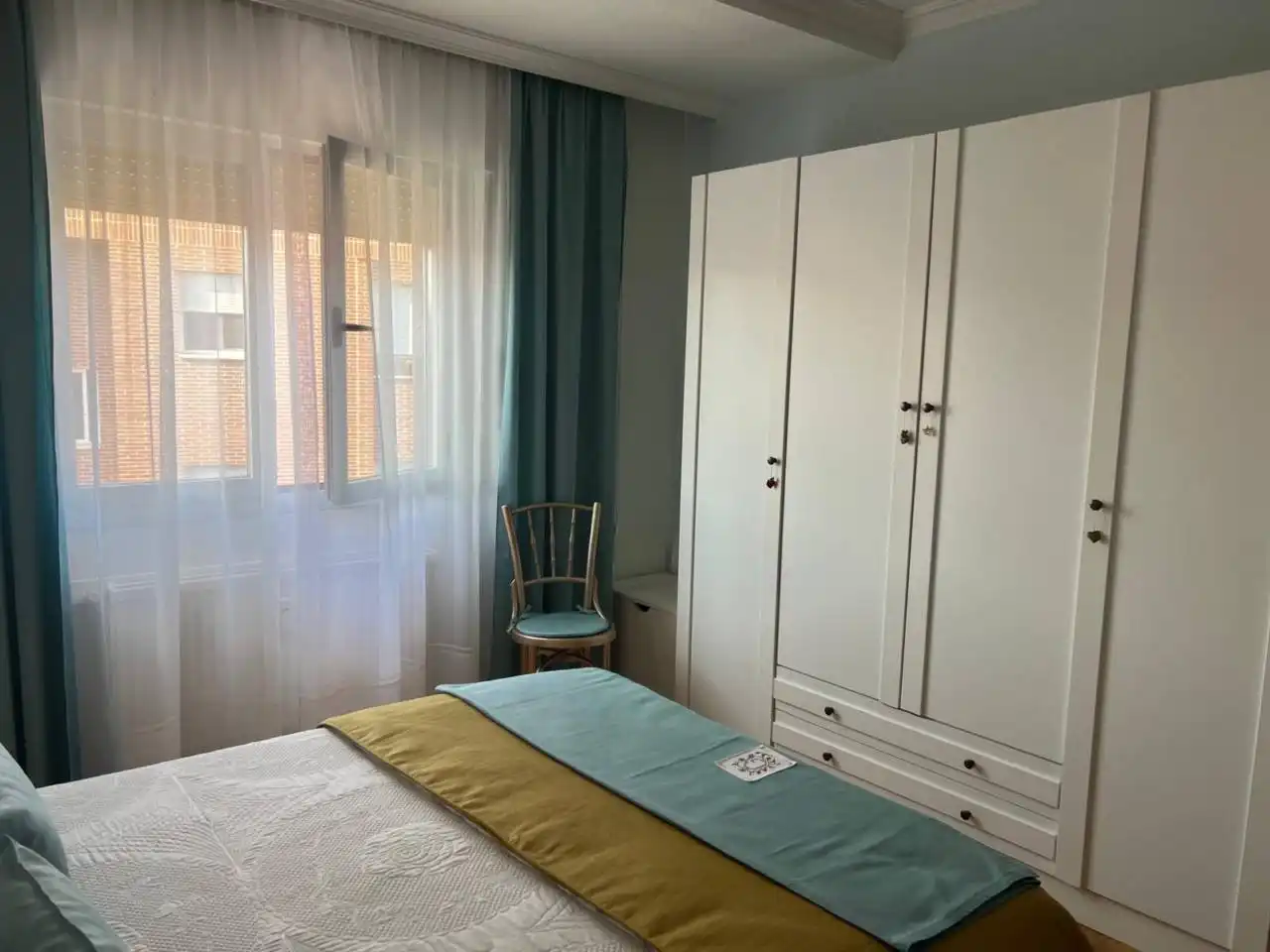 Flat for rent in Calle ESPARTEROS, Santa Bárbara