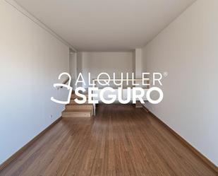 Bedroom of Flat to rent in  Madrid Capital  with Air Conditioner, Heating and Storage room