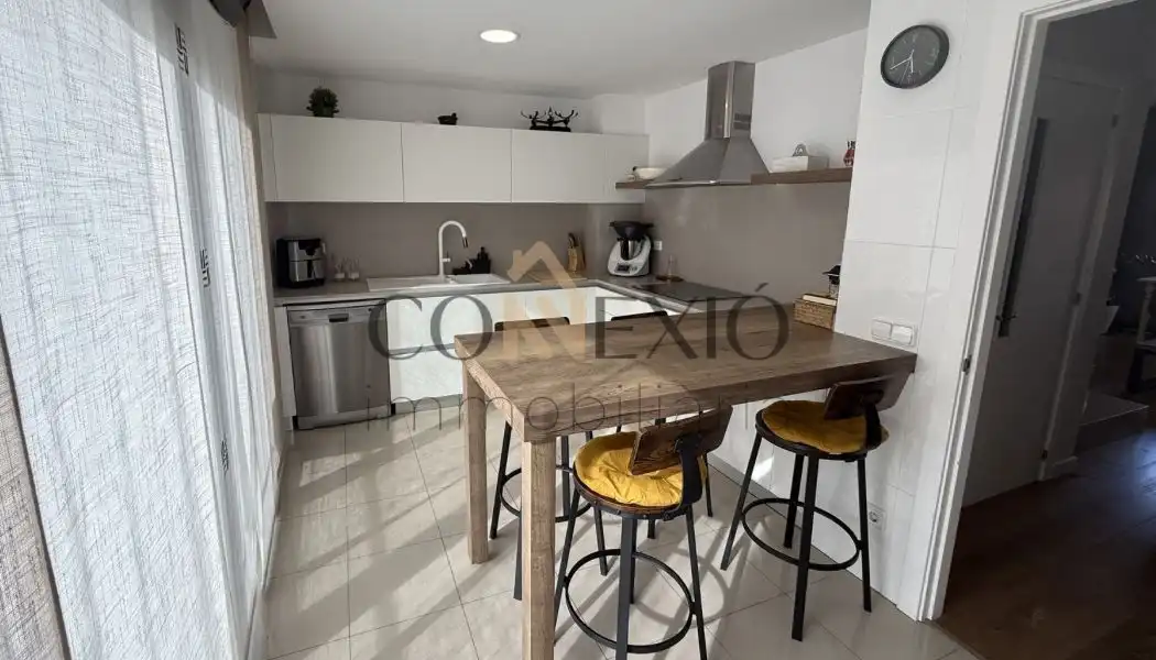 Cocina de Casa o chalet en venta en Sarrià de Ter con Aire acondicionado, Calefacción y Jardín privado