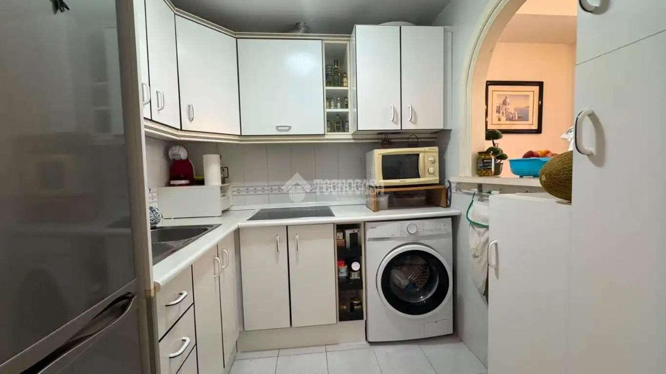 Cocina de Dúplex en venta en Motril con Terraza, Piscina y Piscina comunitaria