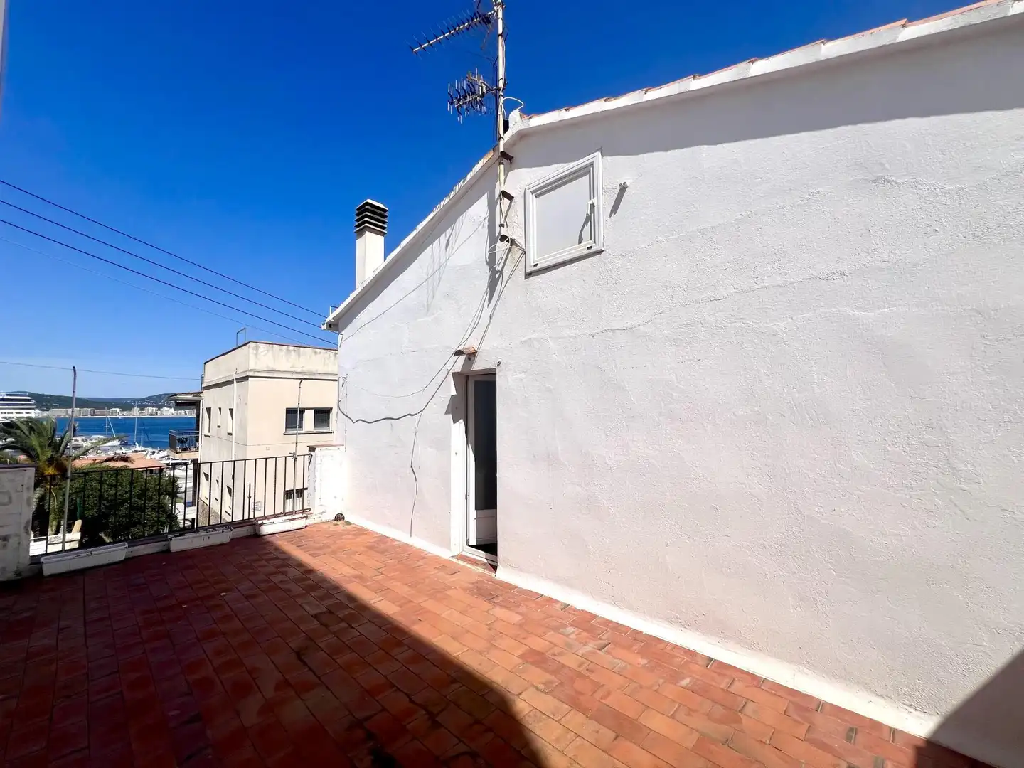 Exterior view of Apartments for sale in Palamós  with Heating