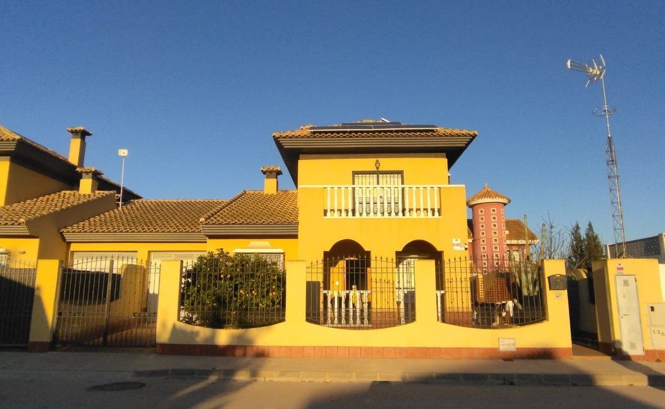Exterior view of House or chalet for sale in Los Alcázares  with Air Conditioner, Heating and Private garden
