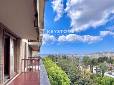 Appartamento con ascensore in affitto a Paseo Mallorca