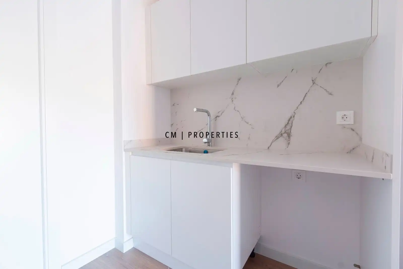 Cocina de Piso de alquiler en Valencia con Terraza, Trastero y Piscina