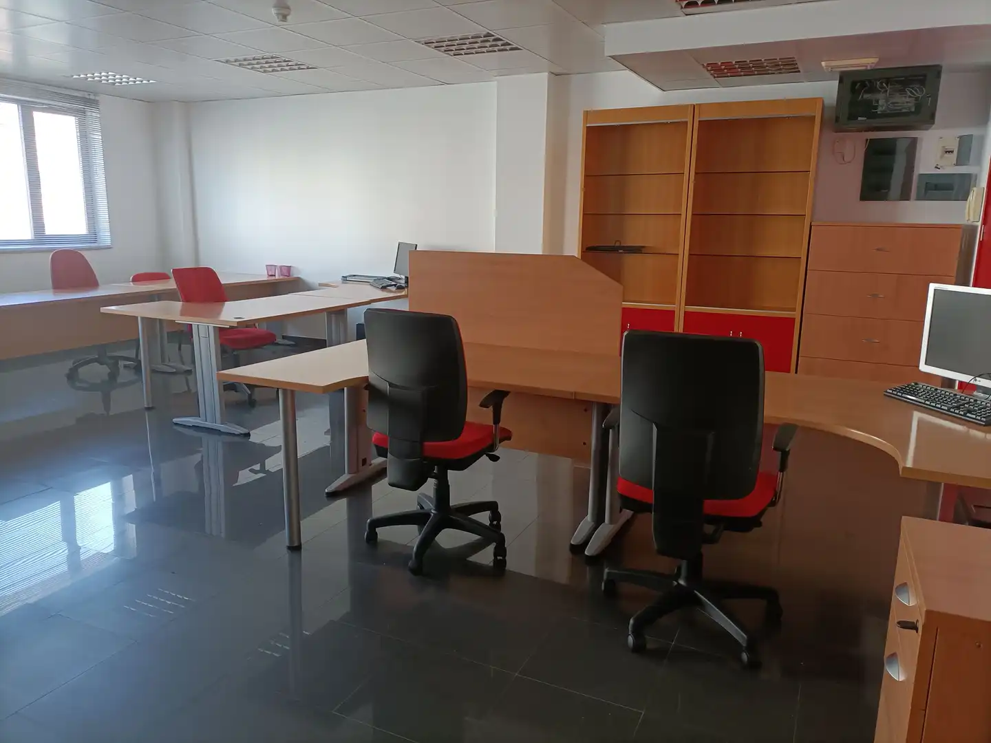 Oficina de alquiler en Narón