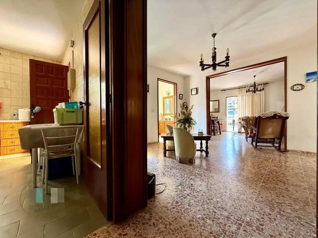 Casa adosada en venda a Heliópolis