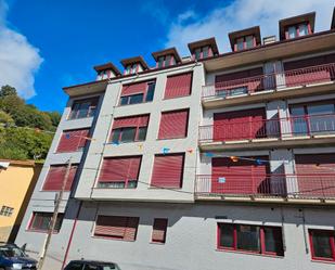 Vista exterior de Apartament en venda en Aller amb Calefacció, Parquet i Balcó