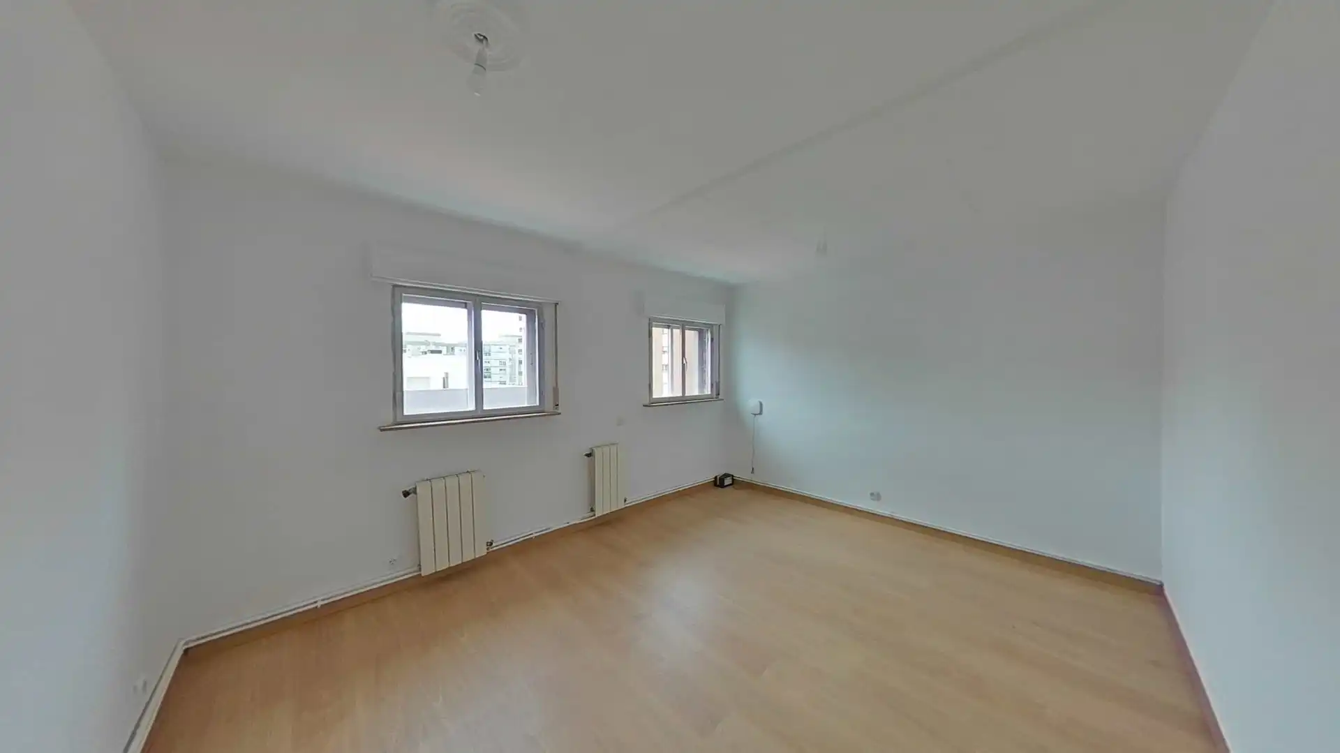 Habitación de Piso en venta en Madrid con Calefacción y Parquet