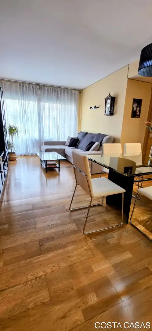 Living room of Duplexes for sale in Castelldefels  with Air Conditioner, Heating and Parquet flooring