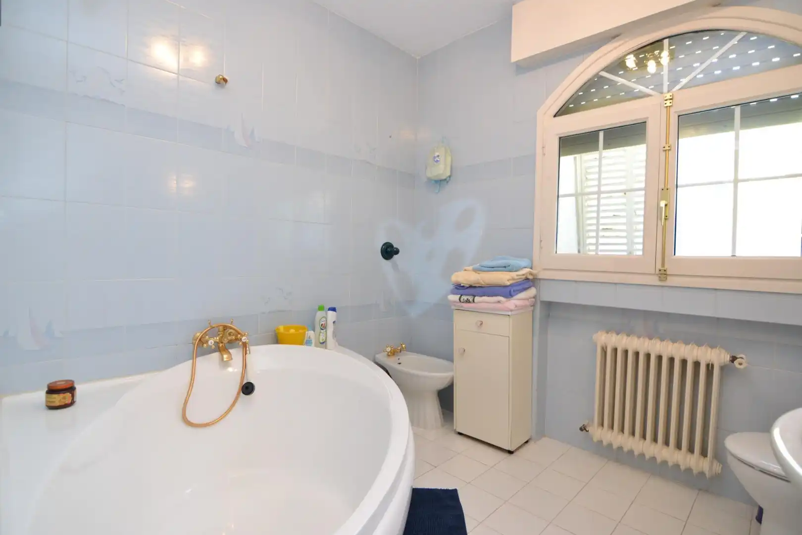 Bany de Casa o xalet en venda en San Martín de Valdeiglesias amb Jardí privat, Terrassa i Traster