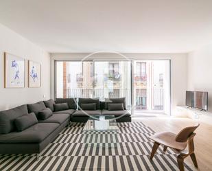 Living room of Flat to rent in  Barcelona Capital  with Air Conditioner, Heating and Terrace