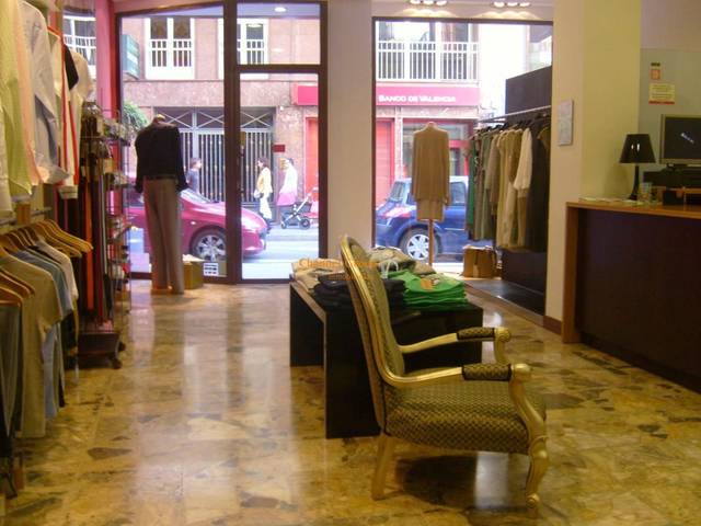 Local comercial en Alquiler en Centro