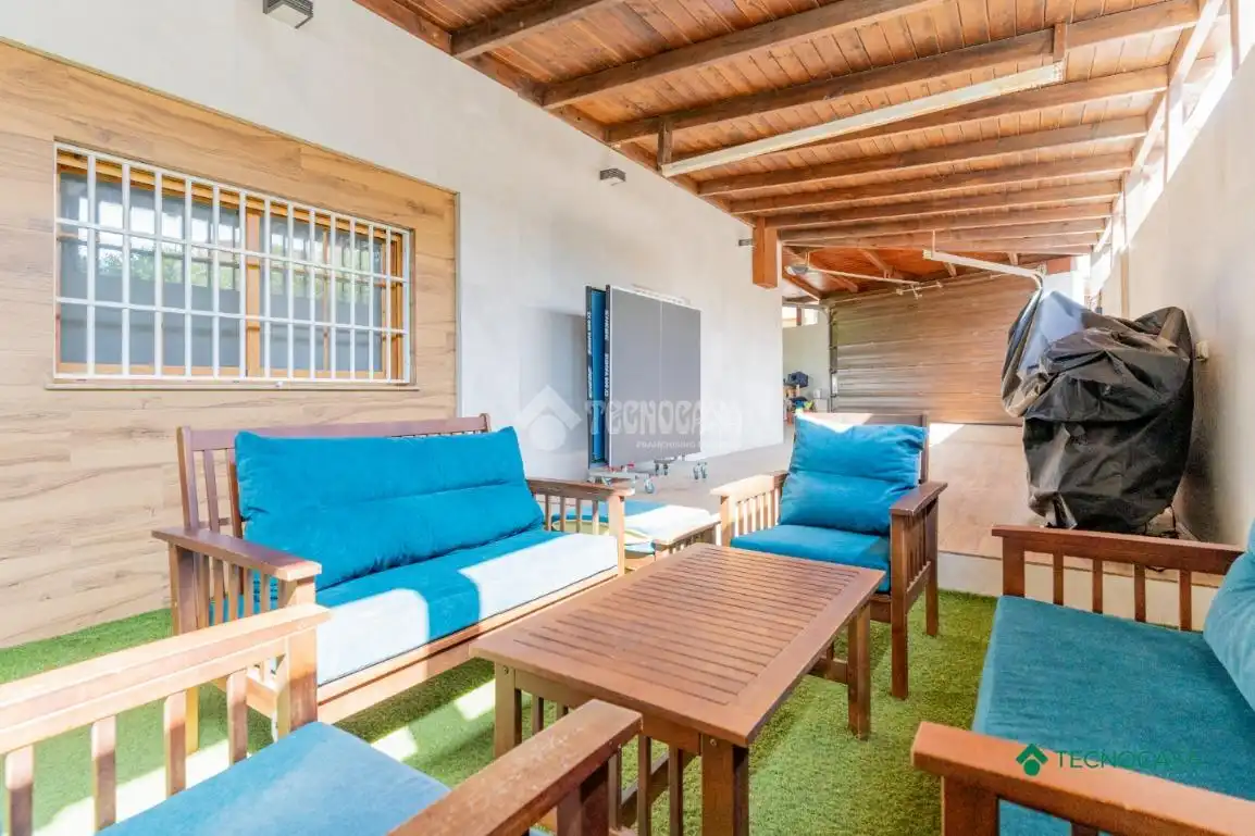 Detached homes for sale in Las Cabañuelas
