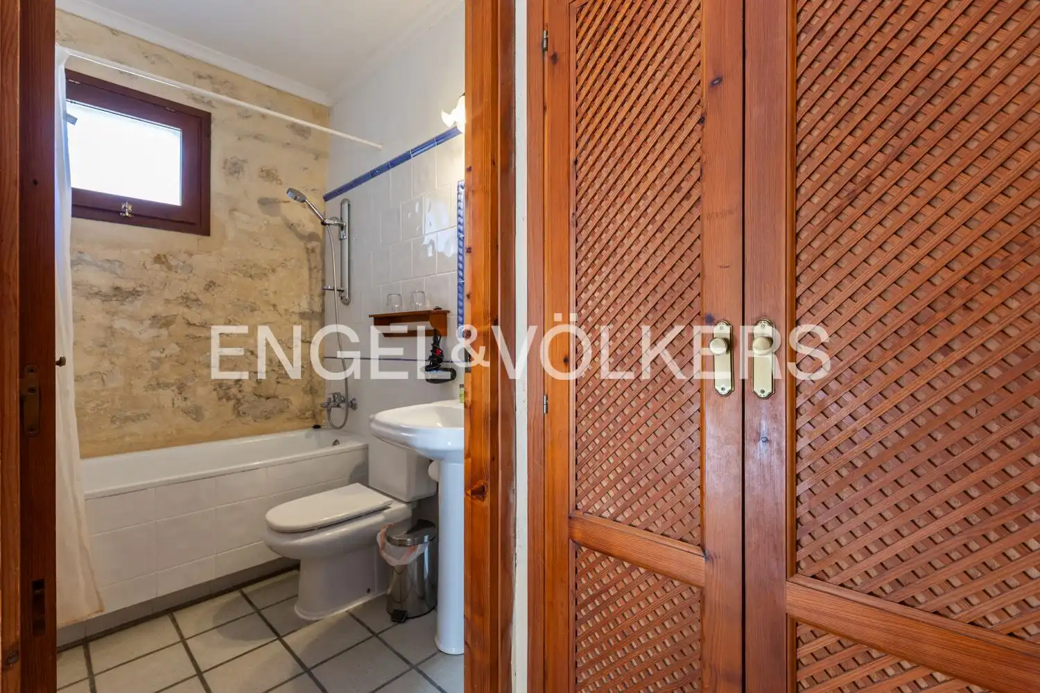 Baño de Casa o chalet en venta en La Vall de Laguar con Calefacción, Jardín privado y Terraza