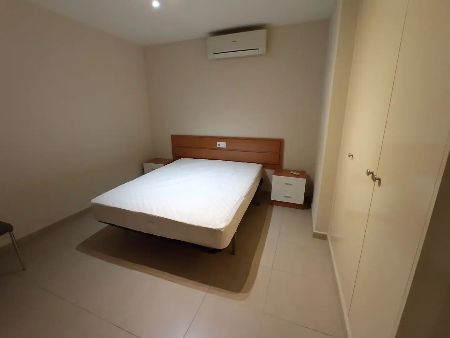 Schlafzimmer von Wohnung zur Miete in Lleida mit Klimaanlage, Heizung und Möbliert