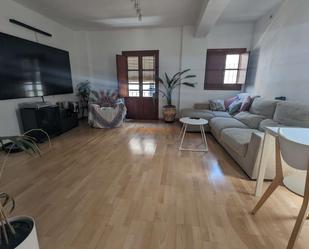 Living room of Apartment to share in  Sevilla Capital  with Air Conditioner and Terrace