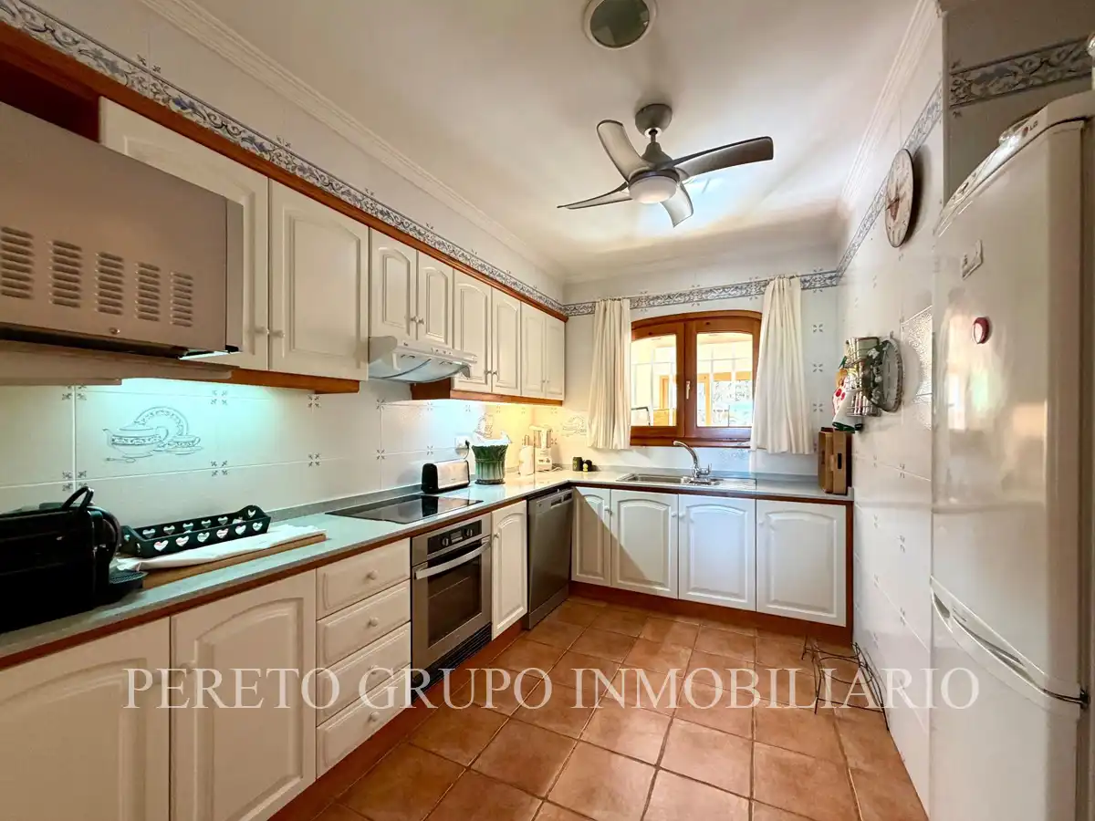 Detached house with pool for sale in El Montgó, imagen 15
