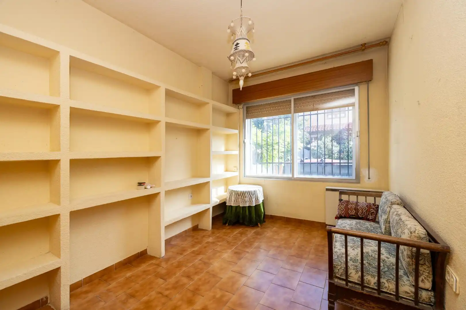 Sala de estar de Casa adosada en venta en Ogíjares con Aire acondicionado, Calefacción y Jardín privado