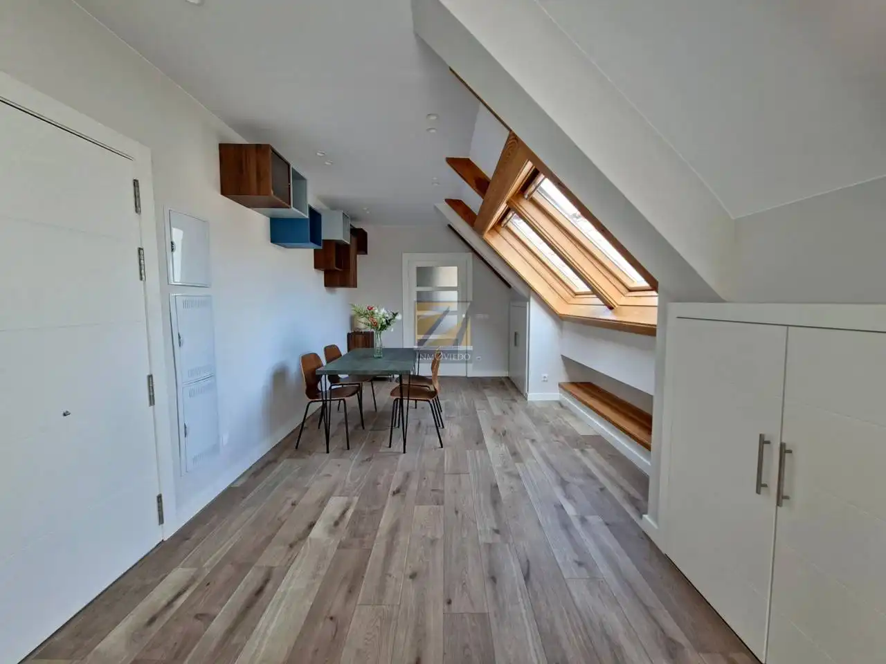 Dining room of Attic for sale in Oviedo   with Heating, Terrace and Furnished