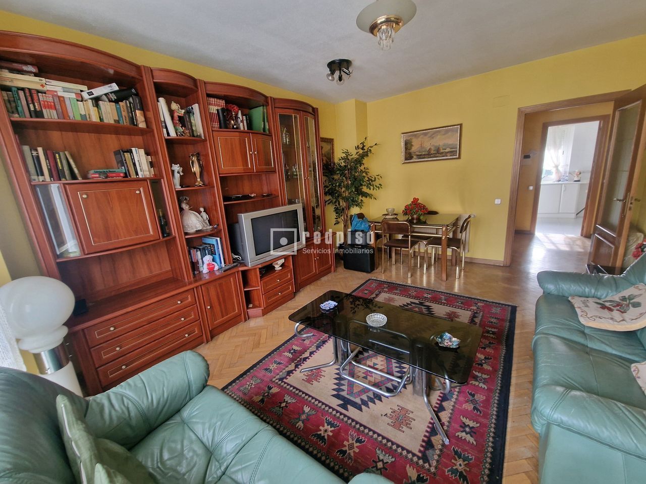 Living room of Flat for sale in  Madrid Capital  with Air Conditioner, Heating and Parquet flooring
