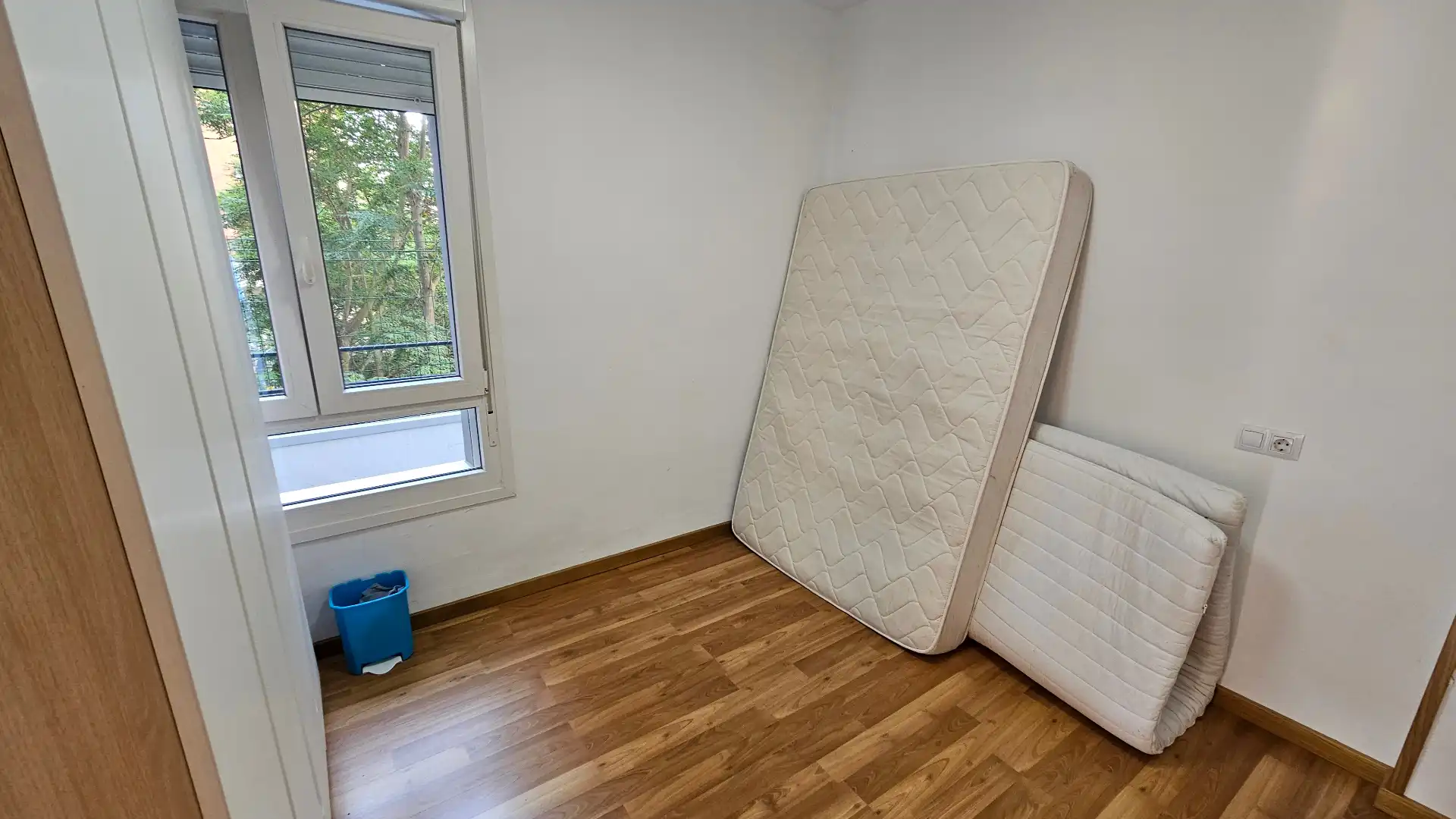 Dormitori de Pis en venda en Vitoria - Gasteiz amb Parquet, Terrassa i Traster