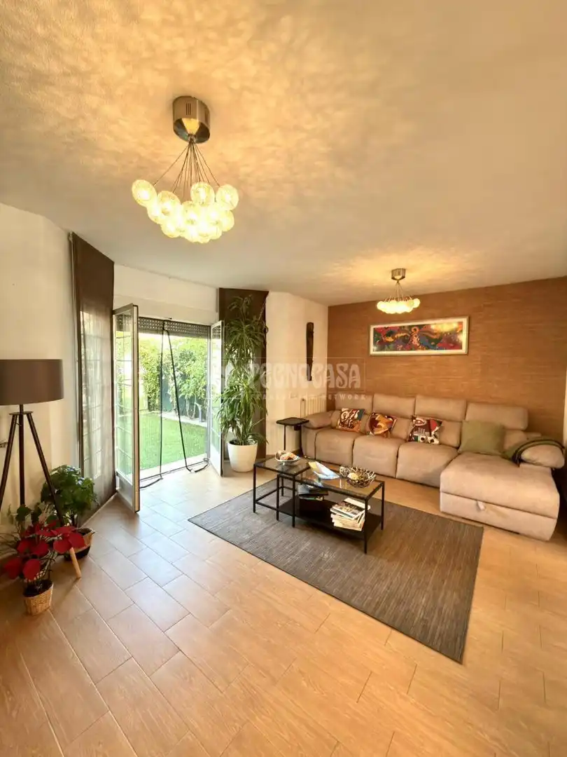 Sala d'estar de Casa o xalet en venda en Valdemoro