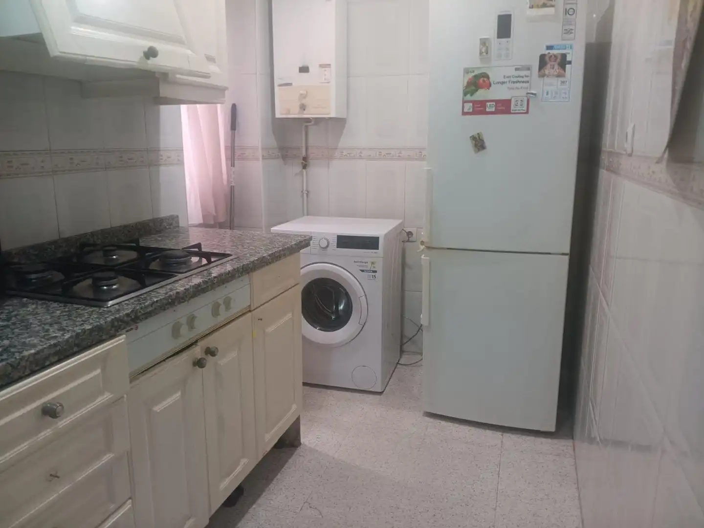 Kitchen of Flat for sale in Sevilla