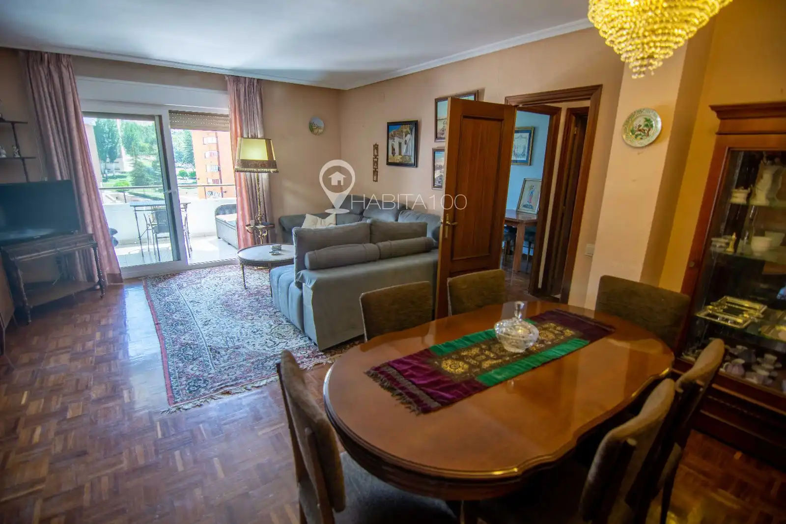 Sala d'estar de Pis en venda en Cuenca amb Calefacció, Parquet i Terrassa