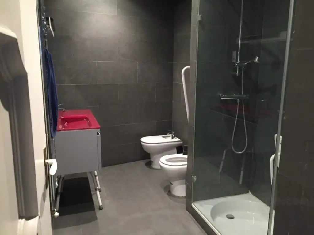 Baño de Piso en venta en Bilbao  con Calefacción, Terraza y Trastero