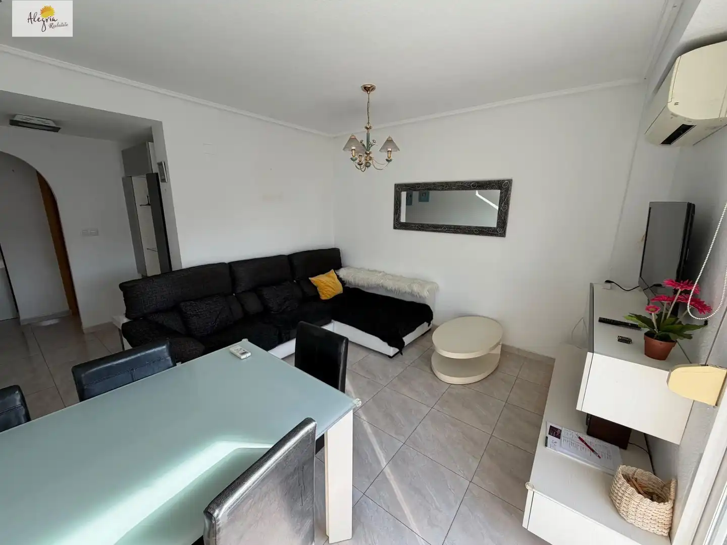 Apartament de lloguer a DEMOCRACIA, Nou Moles