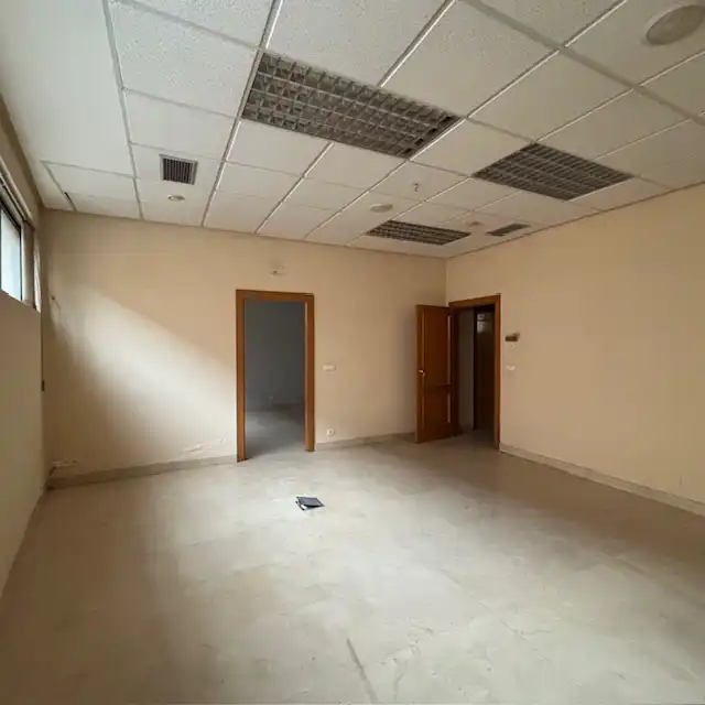 Local comercial en venta en Avenida de Valdepeñas, imagen 25