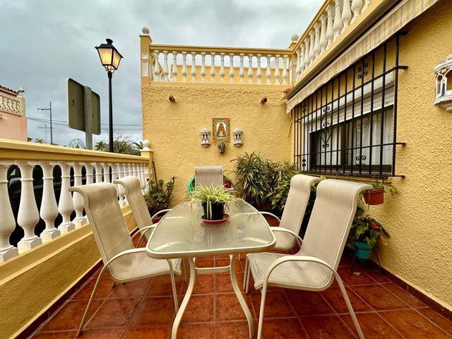 Casa adosada en Venta en Miraflores
