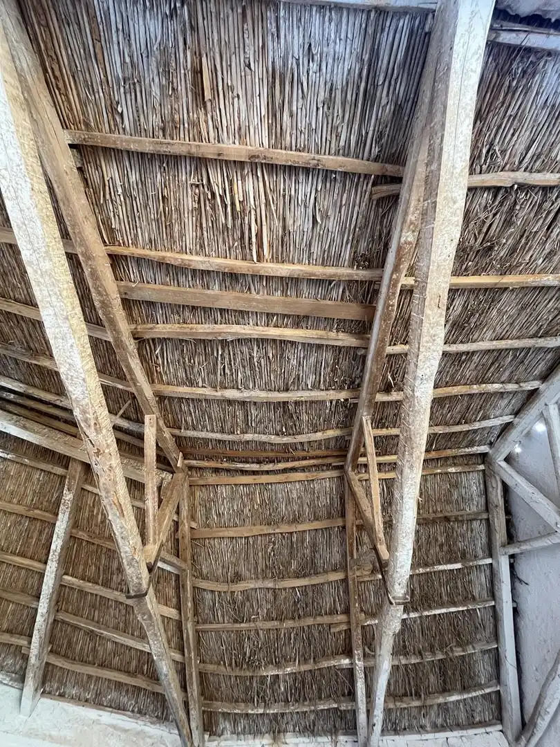 Außenansicht von Fabrikhallen zum Verkauf in Villalgordo del Júcar