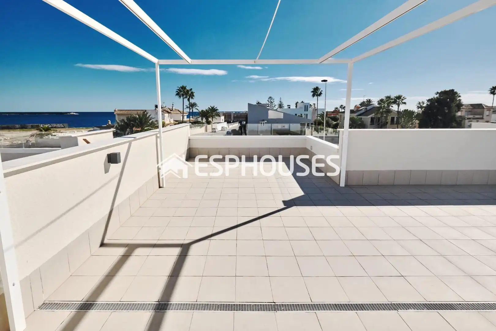 Terraza de Ático en venta en Torrevieja con Aire acondicionado, Terraza y Amueblado