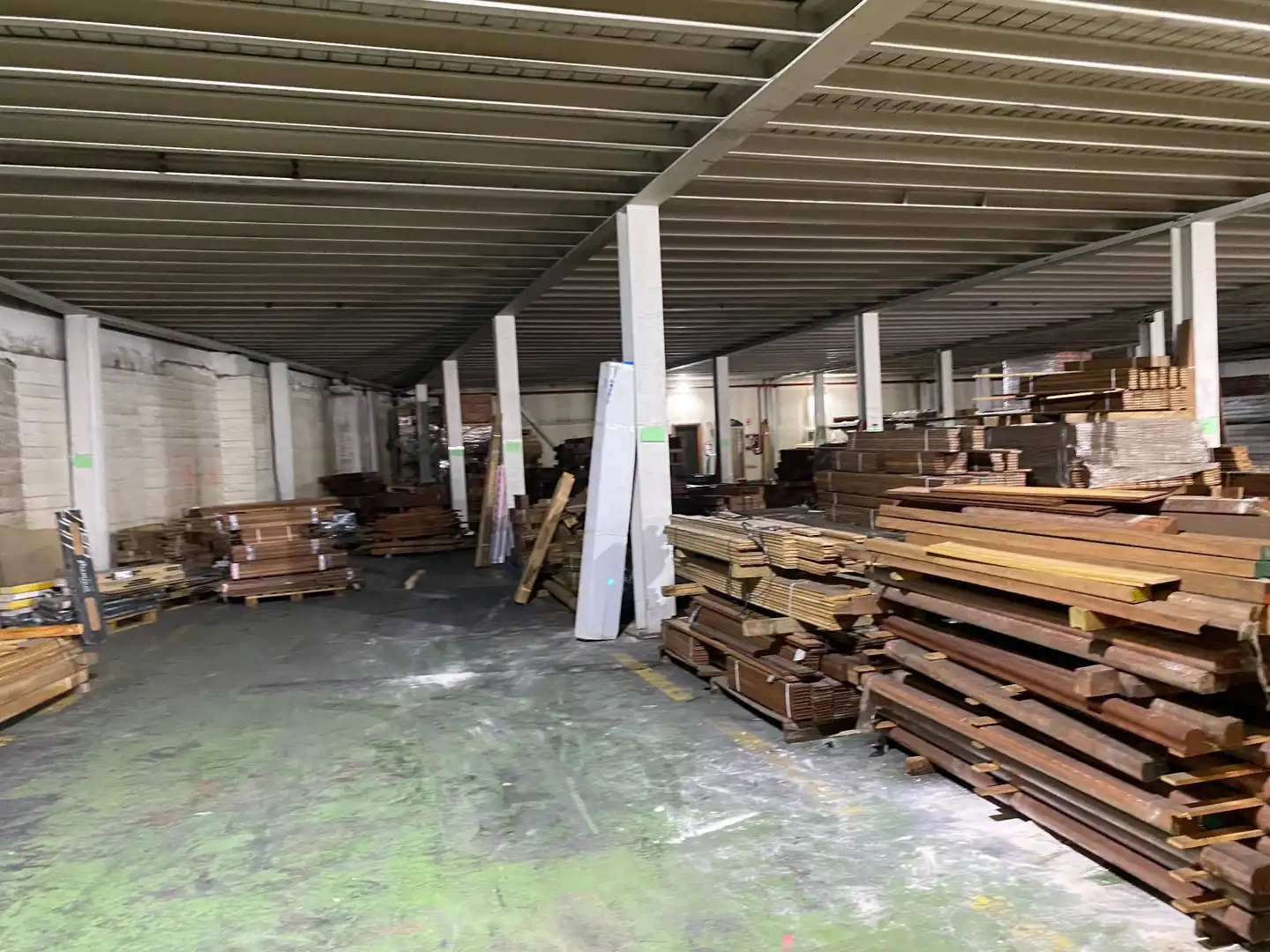 Industrial buildings for rent in Santander