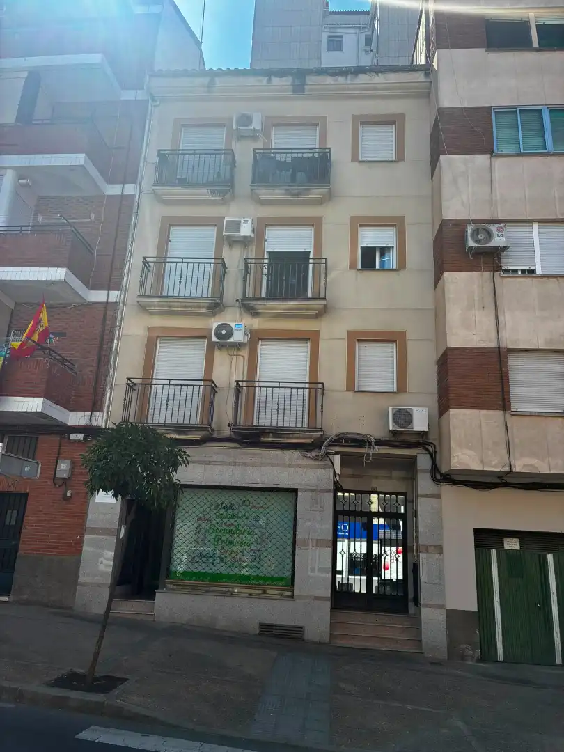 Außenansicht von Geschaftsraum zur Miete in Plasencia