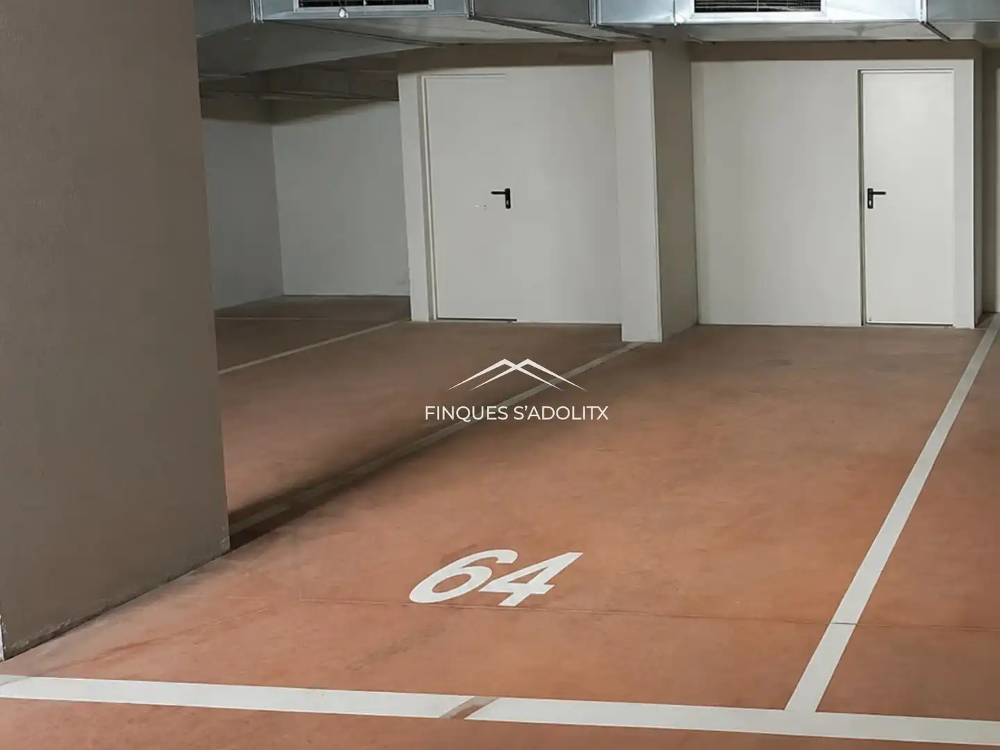 Parking of Flat for sale in Castell d'Aro, Platja d'Aro i s'Agaró  with Air Conditioner, Heating and Private garden